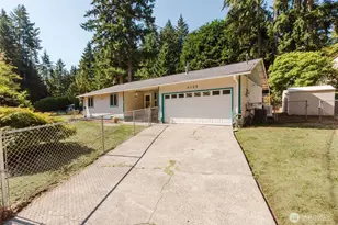 4325 Fir Dr NE, Bremerton, WA 98310 - Photo 1