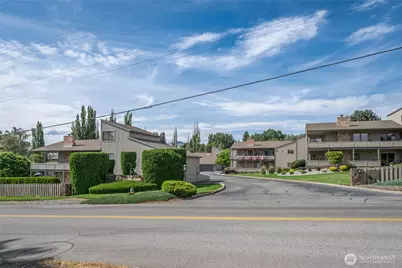 225 19th Street NE #23, East Wenatchee, WA 98802 - Photo 1