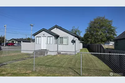300 E Perry Street, Aberdeen, WA 98520 - Photo 1