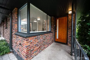 1525 NW 90th St, Seattle, WA 98117 - Photo 1