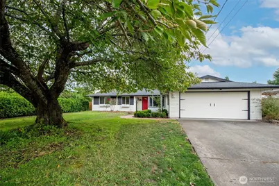 1919 Clovercrest Street, Enumclaw, WA 98022 - Photo 1