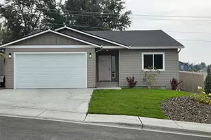 615 S Kent Ave, East Wenatchee, WA 98802 - Photo 1