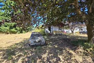 417 S Temple St, Oakville, WA 98568 - Photo 1