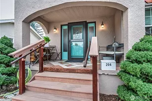 204 N Emerson Ave, Wenatchee, WA 98801 - Photo 1