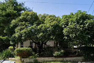 9533 Ashworth Ave N, Seattle, WA 98103 - Photo 1