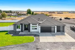 7897 Blackbird Loop NE, Moses Lake, WA 98837 - Photo 1