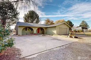 55 Champion St, Touchet, WA 99360 - Photo 1