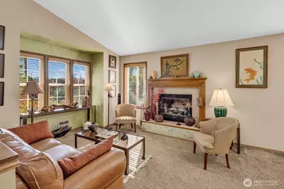 10513 Whitman Avenue N, Seattle, WA 98133 - Photo 1