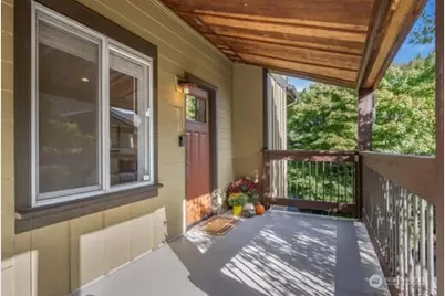 21305 48th Avenue W #B201, Mountlake Terrace, WA 98043 - Photo 1