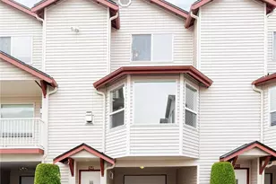 8823 Holly Dr, Everett, WA 98208 - Photo 1