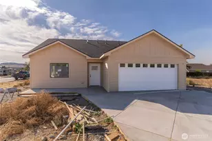 420 Koala Ave, Omak, WA 98841 - Photo 1