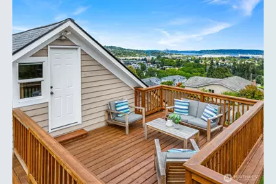 412 Renton Avenue S, Renton, WA 98057 - Photo 1