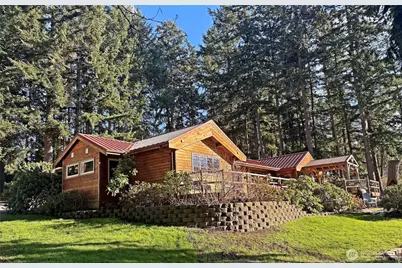 898 E Meadowood Lane, Freeland, WA 98249 - Photo 1