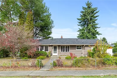 944 E 30th Street, Bremerton, WA 98310 - Photo 1