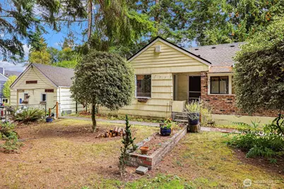 15010 Ashworth Avenue N, Shoreline, WA 98133 - Photo 1