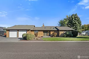 9343 Albert Way, Moses Lake, WA 98837 - Photo 1
