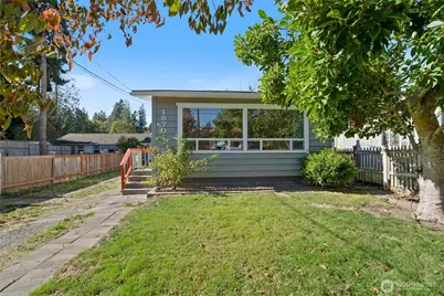 18701 Harris Avenue NE, Suquamish, WA 98392 - Photo 1