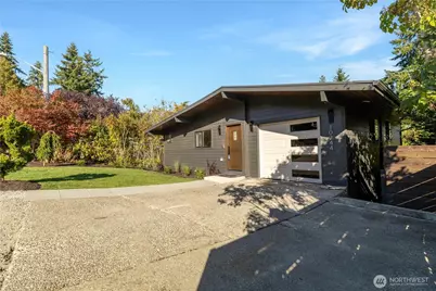 10244 32nd Avenue SW, Seattle, WA 98146 - Photo 1