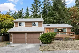 1864 NE 11th Ave, Oak Harbor, WA 98277 - Photo 1