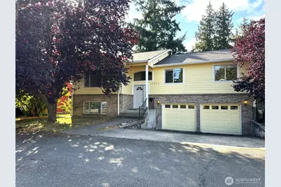 12025 Phinney Avenue N, Seattle, WA 98133 - Photo 1