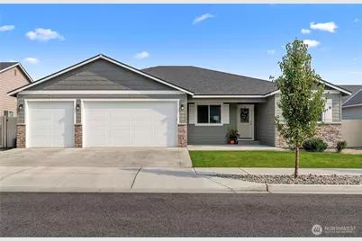 183 Emma Drive, Wenatchee, WA 98801 - Photo 1