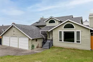 420 SW 185th Pl, Normandy Park, WA 98166 - Photo 1