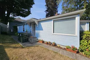 1132 E 6th St, Port Angeles, WA 98362 - Photo 1