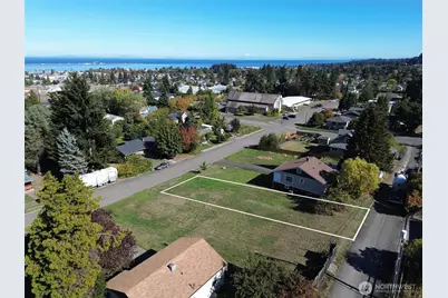 220 Lopez Ave, Port Angeles, WA 98362 - Photo 1