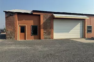 725 1/2 S Columbia St, Wenatchee, WA 98801 - Photo 1