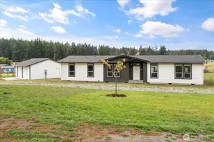 140 W Green Valley Rd, Oak Harbor, WA 98277 - Photo 1