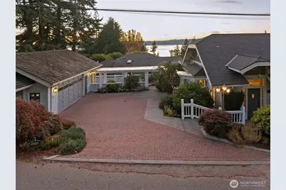16905 35th Avenue SW, Burien, WA 98166 - Photo 1