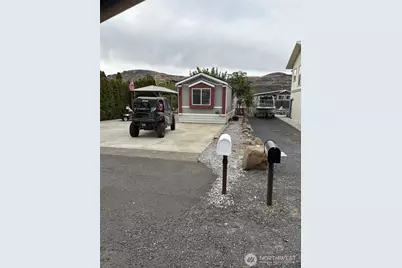 566 Hunter Avenue SW, Quincy, WA 98848 - Photo 1