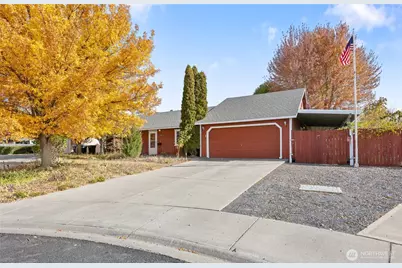 1720 E Pirate Lane, Moses Lake, WA 98837 - Photo 1