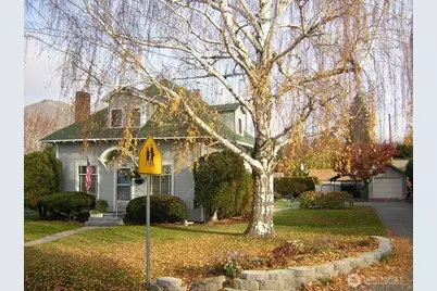 323 S Division Street, Cashmere, WA 98815 - Photo 1