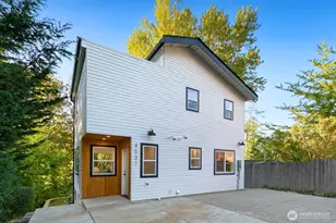 4531 26th Ave SW, Seattle, WA 98106 - Photo 1