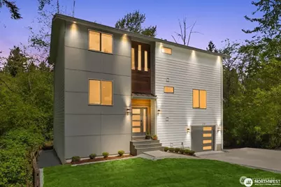 25 140th Street SW, Everett, WA 98208 - Photo 1