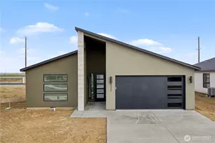 1252 13th Ave, Othello, WA 99344 - Photo 1