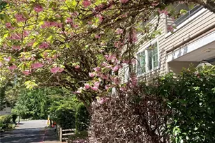 9822 NE 122nd St, Kirkland, WA 98034 - Photo 1