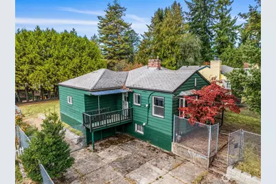 10713 15th Ave NE, Seattle, WA 98125 - Photo 1