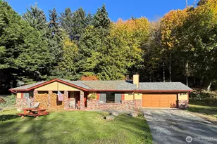 572 Strait View Dr, Port Angeles, WA 98362 - Photo 1