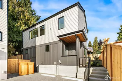 3008 32nd Avenue W, Seattle, WA 98199 - Photo 1