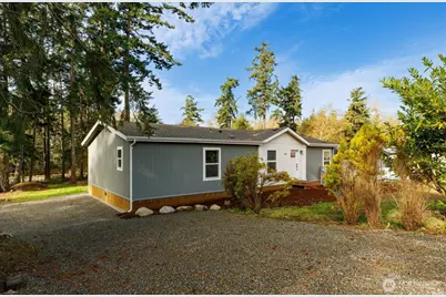 4261 Northgate Drive, Oak Harbor, WA 98277 - Photo 1