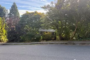 906 109th Ave SE, Bellevue, WA 98004 - Photo 1