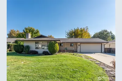 1421 Poplar Avenue, Wenatchee, WA 98801 - Photo 1