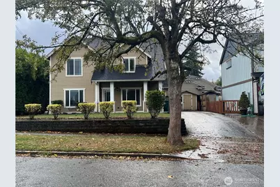 1854 Hillcrest Avenue, Enumclaw, WA 98022 - Photo 1