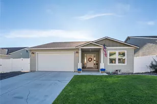 394 Hammond Ln, Rock Island, WA 98850 - Photo 1