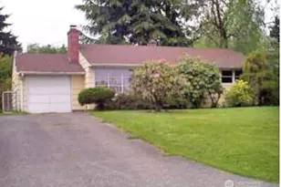 13053 Roosevelt Way NE, Seattle, WA 98125 - Photo 1