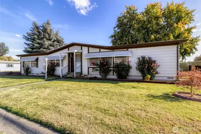 826 SE Scenic View Drive, College Place, WA 99324 - Photo 1