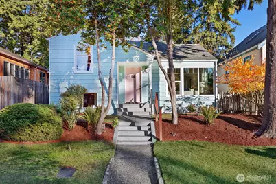 11034 Evanston Avenue N, Seattle, WA 98133 - Photo 1