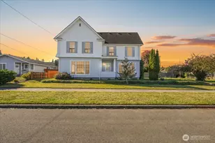 1212 3rd St, Cosmopolis, WA 98537 - Photo 1